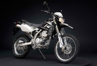 Мотоцикл двойного назначения Kawasaki KLX250 теперь в двух расцветках!